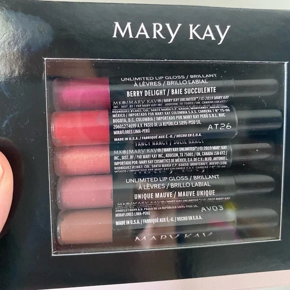 NIB NWT Mary Kay Unlimited Mini Lip Gloss 5 Shades Pink Red Neutral Sparkle - Picture 3 of 7
